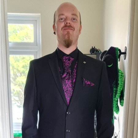 Plum on Black Swirl Leaf Cravat #AB-WCR1000/16 ##LS2